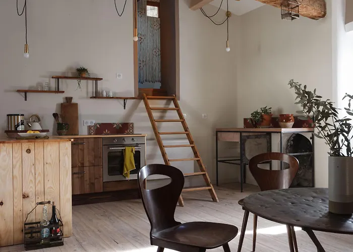 Les Appartements Du Saint Thiers, La Provence Dans Un Coin De La Drome Et L\'Esprit D\'Une Maison D\'Hotes A Saou