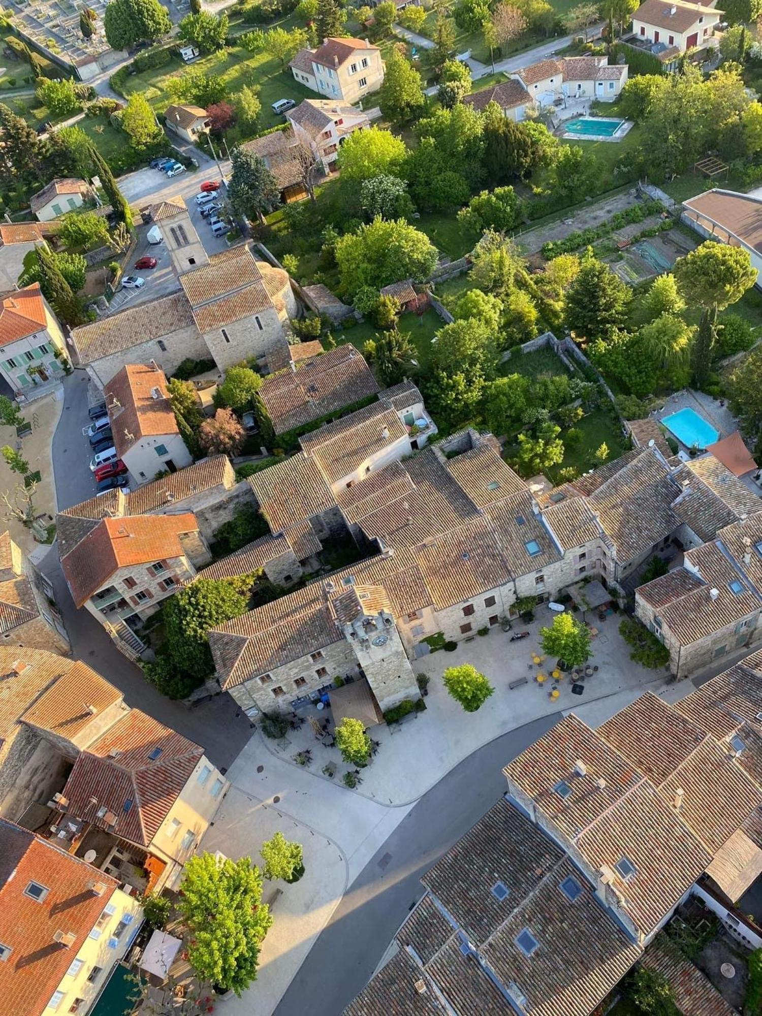 Du Saint Thiers, La Provence Dans Un Coin De La Drome Et L'esprit D'une A Appartement
