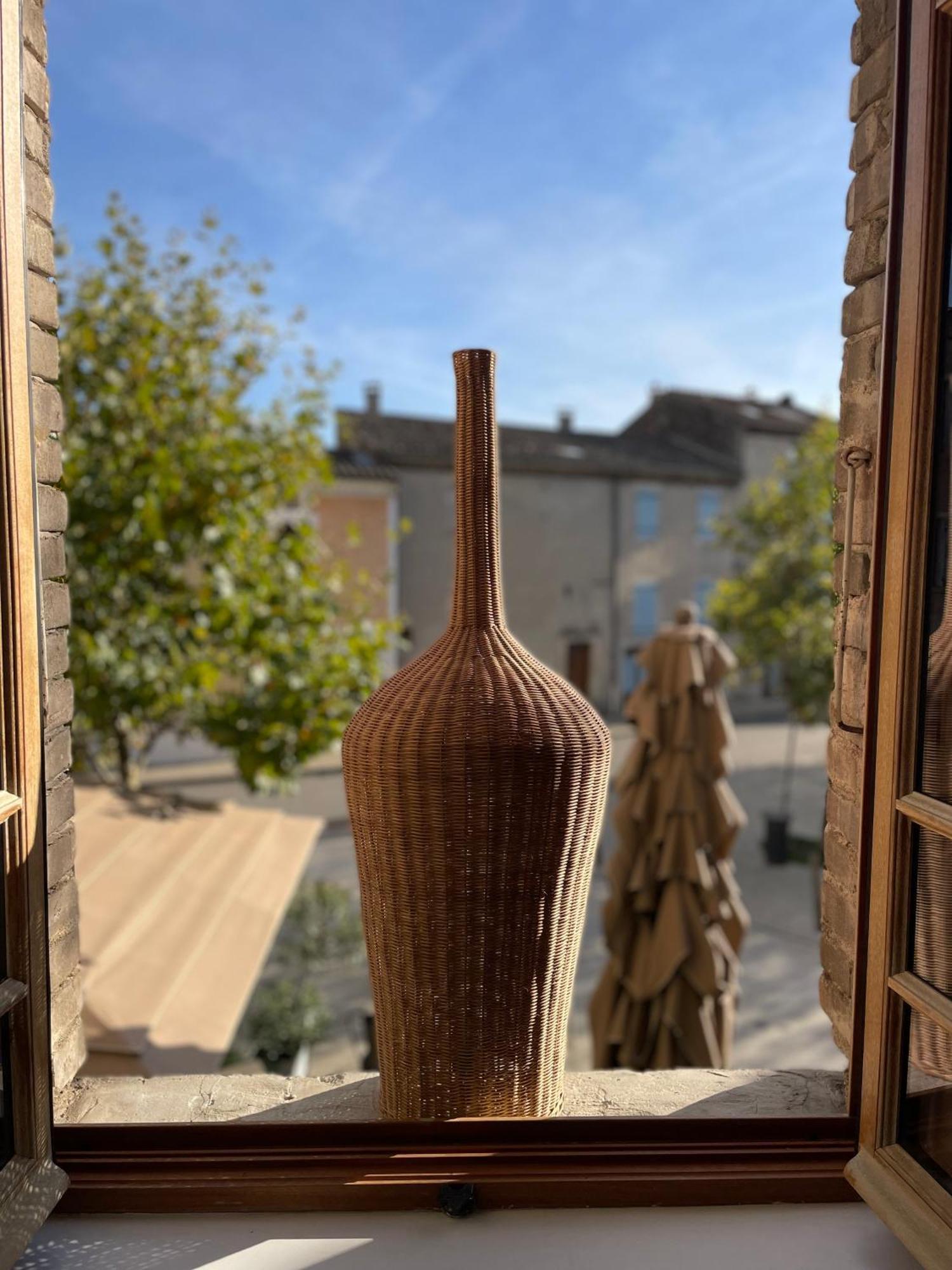Appartement Du Saint Thiers, La Provence Dans Un Coin De La Drome Et L'esprit D'une A *